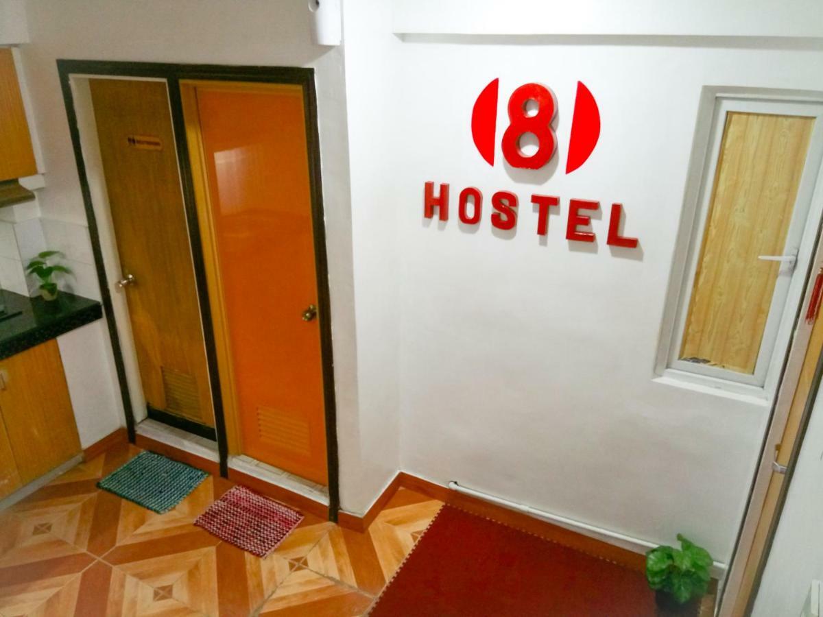8Hostel Manila Exterior foto